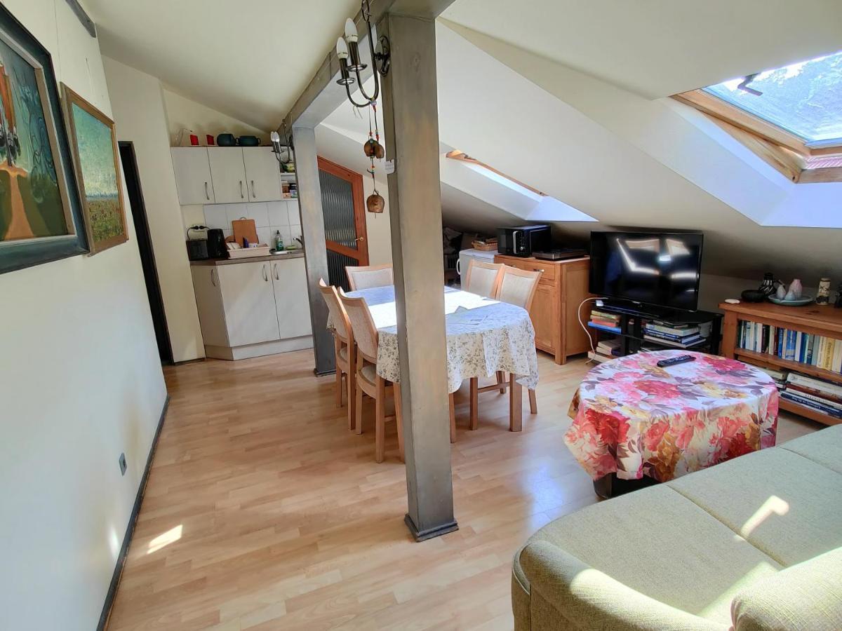 Privat overnatting Ausras Mansarde Nida
